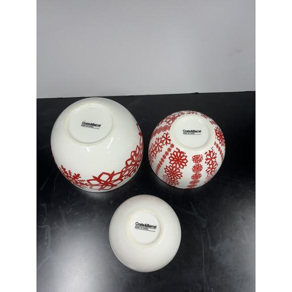 Crate & Barrel Holiday Flower Snowflake Nesting Serving Mixing Bowls EUC - Picture 3 of 13